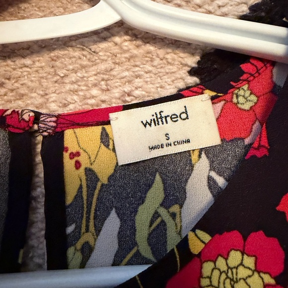 Wilfred Black and Red Floral Blouse - Picture 5 of 7